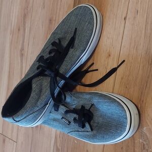 Kids 6Y vans gray lace up sneakers